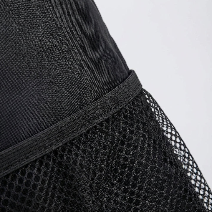 Unisex weekendtas of gymtas, compact en praktisch voor al je sport- en reisbenodigdheden.