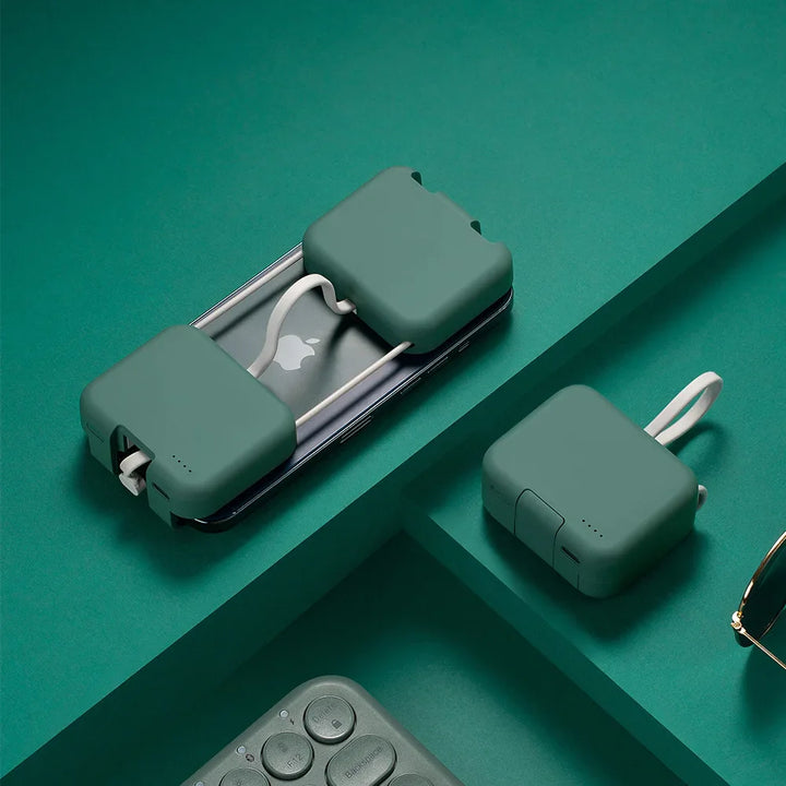 Draagbare oplader met Type-C poort, perfect voor smartphones en tablets.