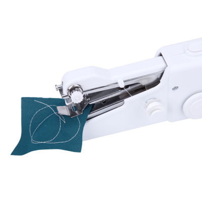 De FabriFix compacte handnaaimachine, jouw onmisbare tool voor snelle, nauwkeurige kledingreparaties.