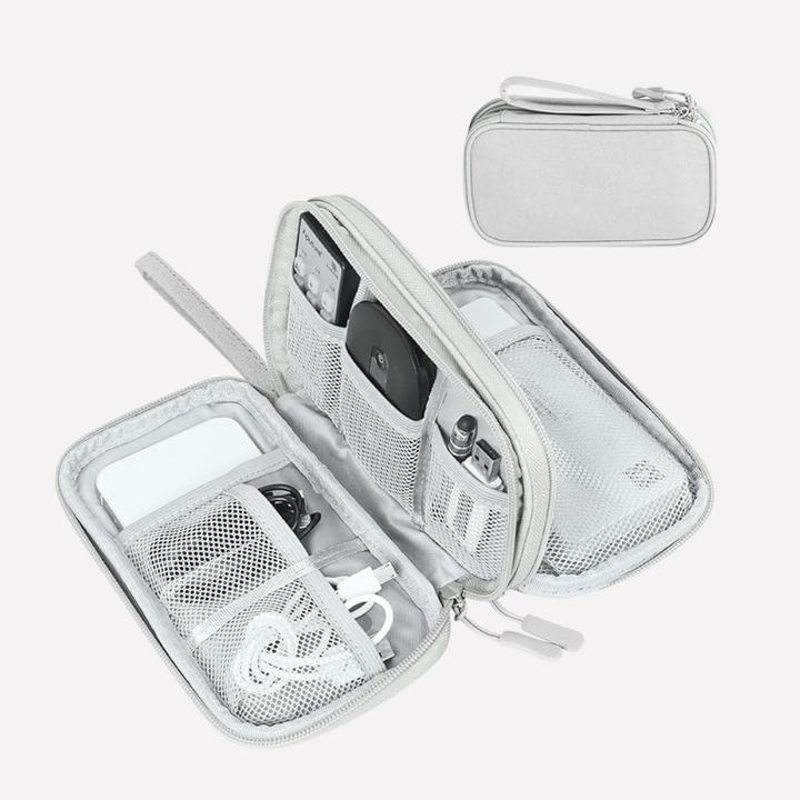 Lichtgewicht reis tech pouch voor oplaadkabels, muizen en externe schijven, compact ontwerp.