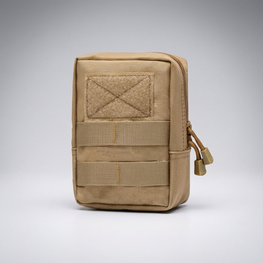 Robuuste tactische heuptas met MOLLE systeem, ideaal voor bushcraft, wandelen en reisaccessoires.