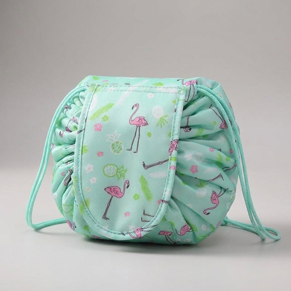 Compacte SnapPouch toilettas met trendy flamingo-print. Waterafstotend unisex reisaccessoire.