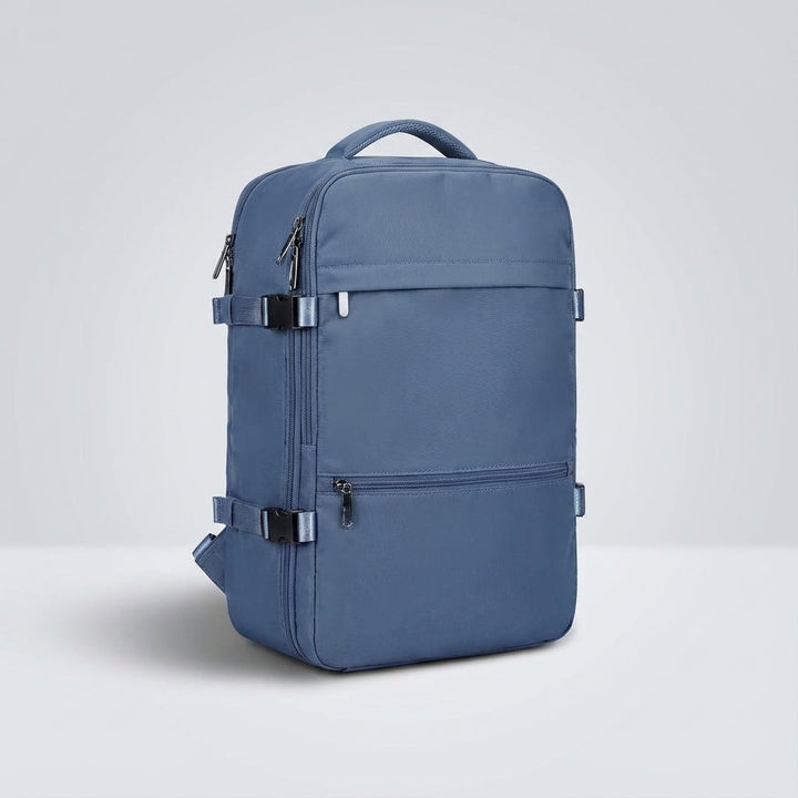 SkyGuardBag reisrugzak met veilige laptopvakken en slimme organisatie voor compacte handbagage. Waterbestendig.
