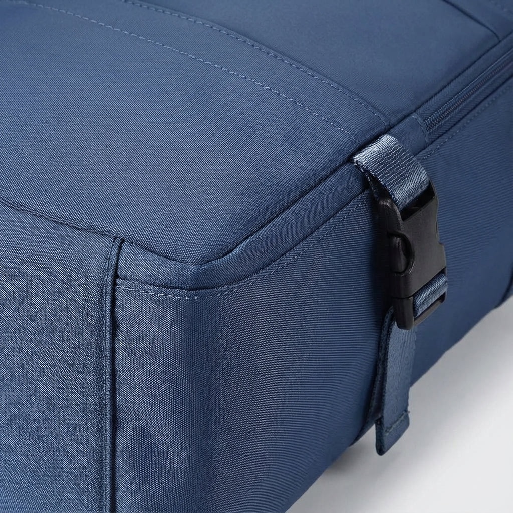 Antidiefstal waterbestendige reisrugzak (SkyGuardBag) met TSA-slot, perfect voor veilige handbagage reizen.