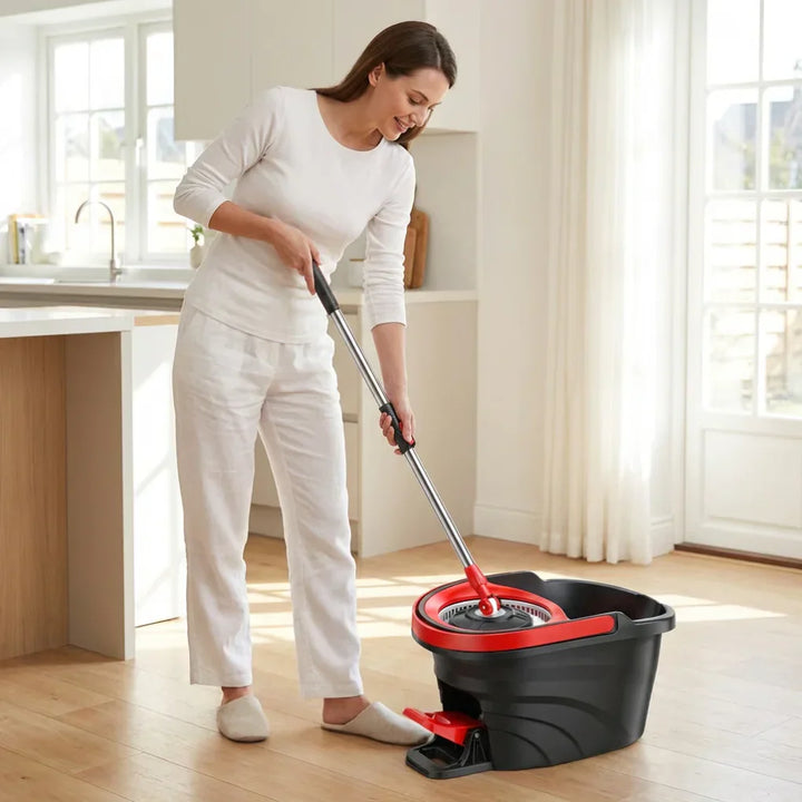 Geavanceerd spin mop reinigingssysteem met emmer en microvezel dweil voor stralende, gemakkelijk schone vloeren.