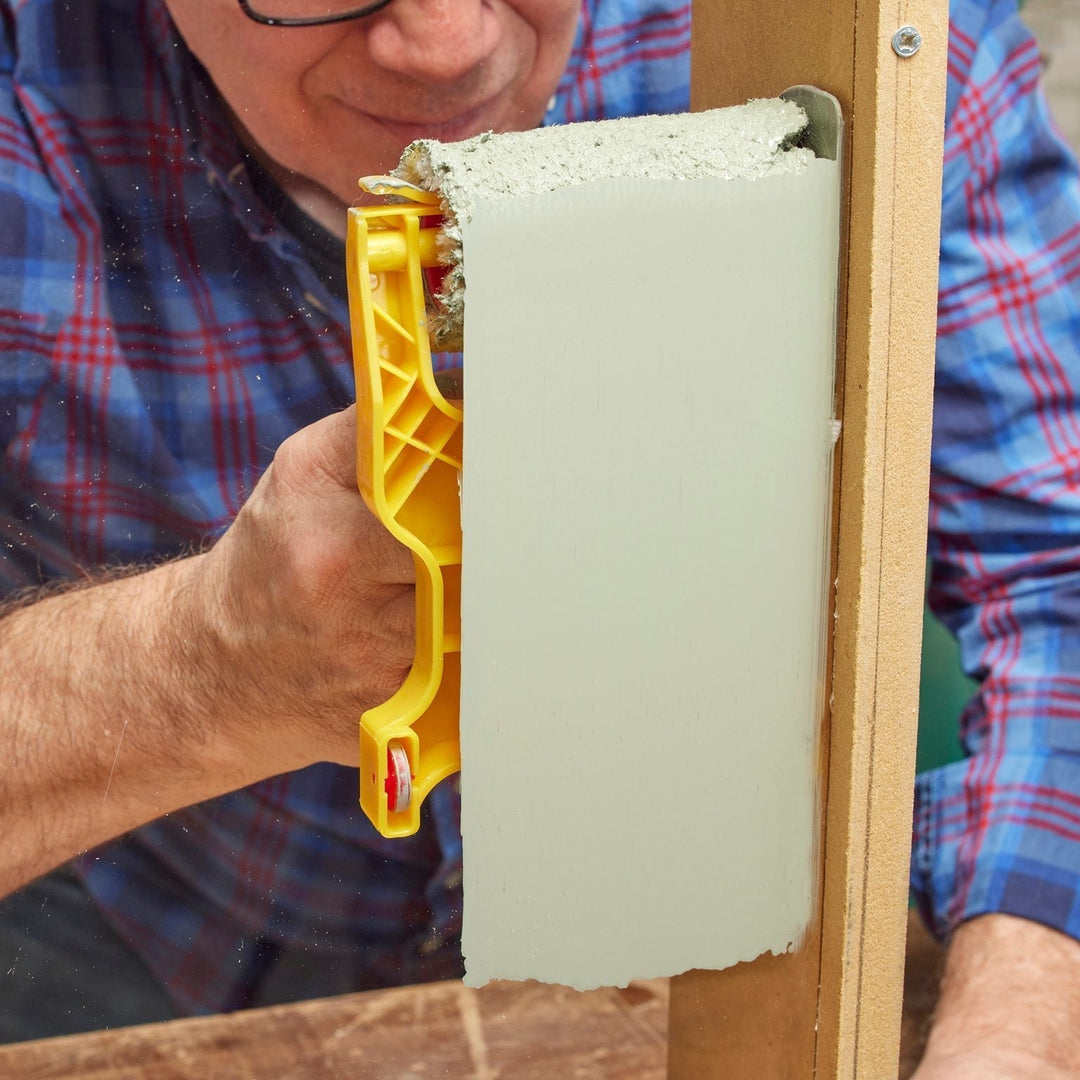 Efficiënte verfgereedschap set voor snel en strak schilderen van randen, muren en hoeken in huis.