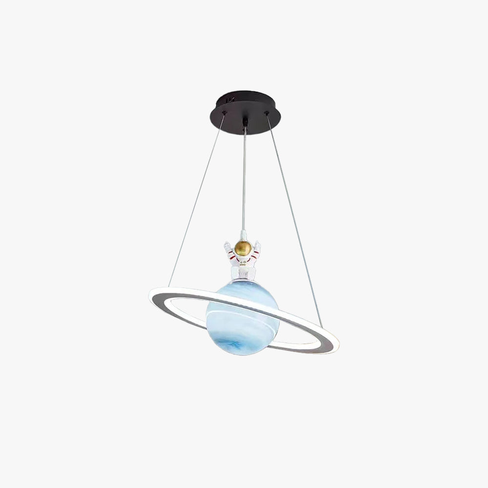 Educatieve planeten hanglamp voor kinderkamer, met LED verlichting voor een leerzame ruimte-ervaring.