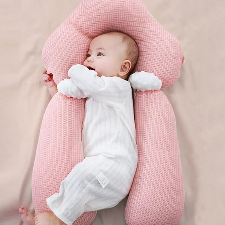 Ergonomisch babykussen voorkomt plat hoofdje bij pasgeborenen. Veilige, zachte ondersteuning (0-12 maanden).