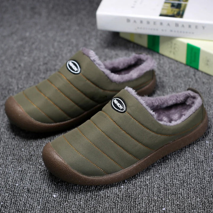 CozyWarm herenpantoffels, warm gevoerd voor ultiem comfort thuis. Perfect voor de wintermaanden.