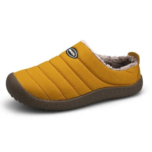 Close-up van CozyWarm herenpantoffel, toont warme voering en zacht materiaal voor heren.
