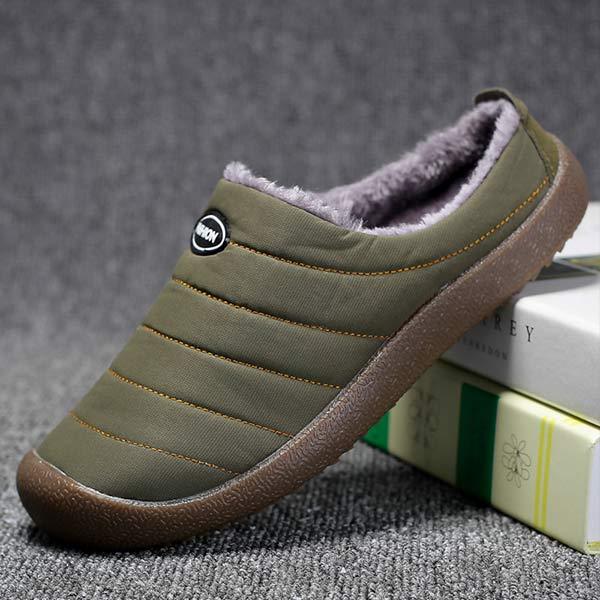 Luxe CozyWarm herenpantoffels, zacht gevoerd voor warme voeten en heerlijk comfort in huis.