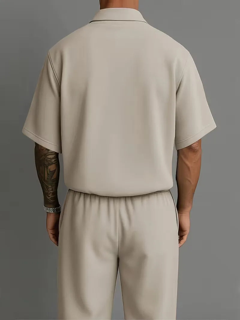 Casual chic herenpak in pastelkleur met korte mouwen en knoopsluiting