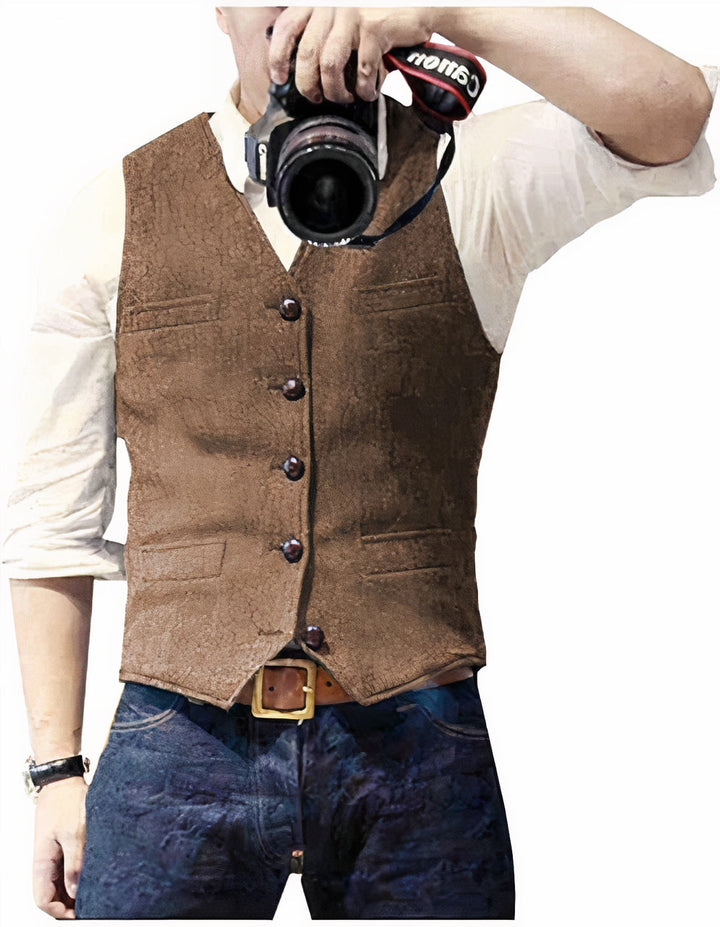 Modieus gilet voor heren met knoopsluiting. Een essentieel kledingstuk voor diverse looks, van zakelijk tot ontspannen.
