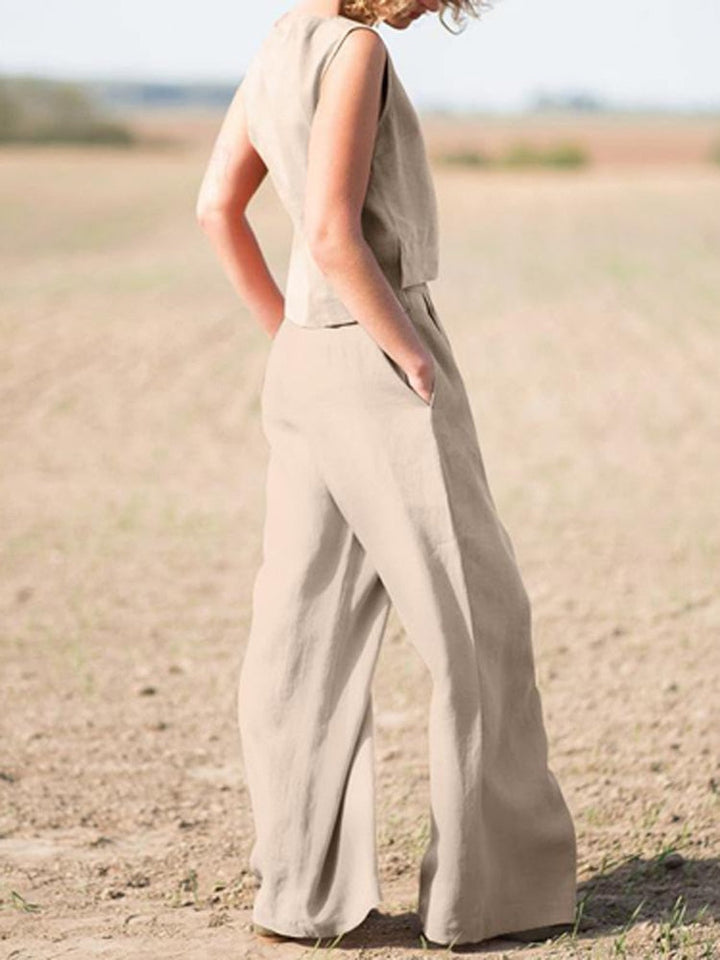 Veelzijdig 2-delig damespak, comfortabel en chic. Geschikt voor casual en formele zomerse outfits.