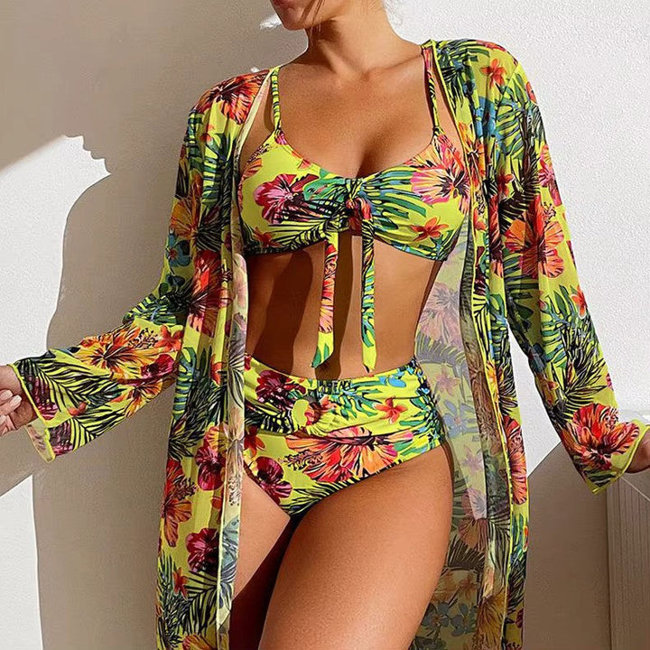 Amira dames bikiniset, hoge taille met elegante cover-up. Stijlvolle zwemkleding voor de zomer.