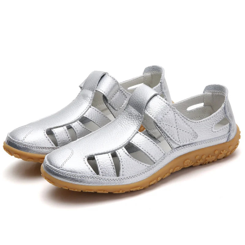Zwarte anti-slip dames sandalen, perfect voor dagelijks comfort en zomerse elegantie.