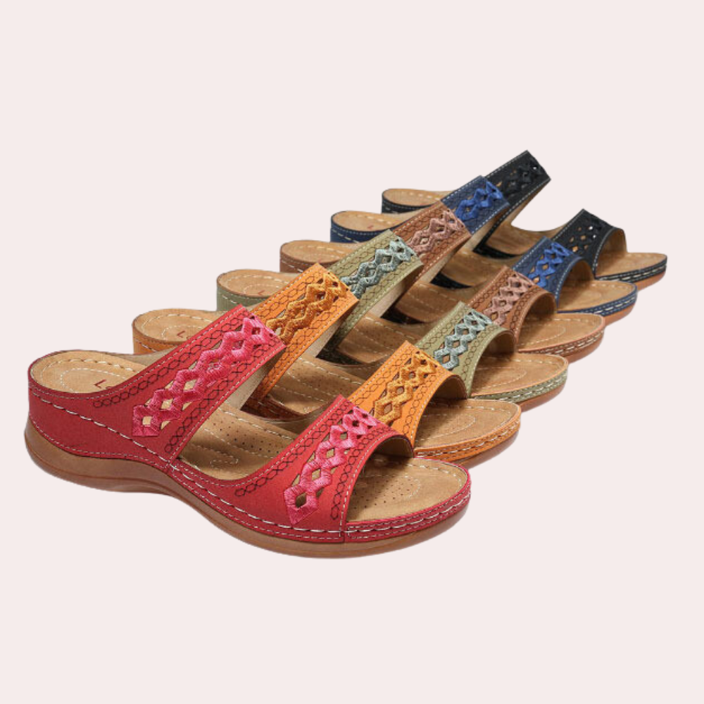 Comfortabele dames zomersandalen met orthopedische steunboog en antislipzool voor optimaal voetcomfort en veiligheid.