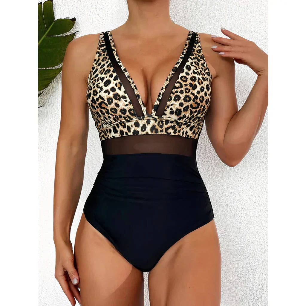 Zachte stof en stevige verstelbare bandjes van het Leona dames badpak. Kwaliteits zwemkleding.