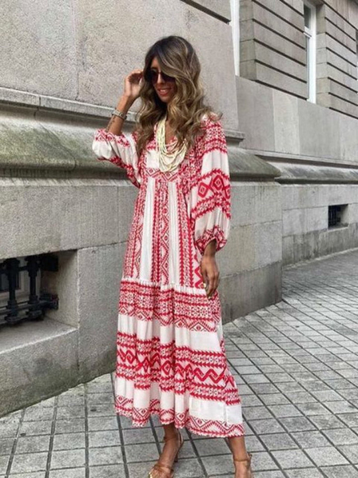 Elegante dames maxi jurk met flatterende tailleband, ideaal voor een feest of speciale gelegenheid.