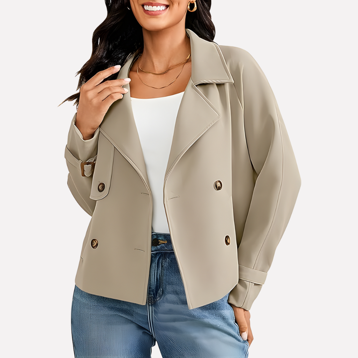 Trendy dames blazer jack, ideaal voor een stijlvolle zakelijke of casual look. Comfortabel en modieus.