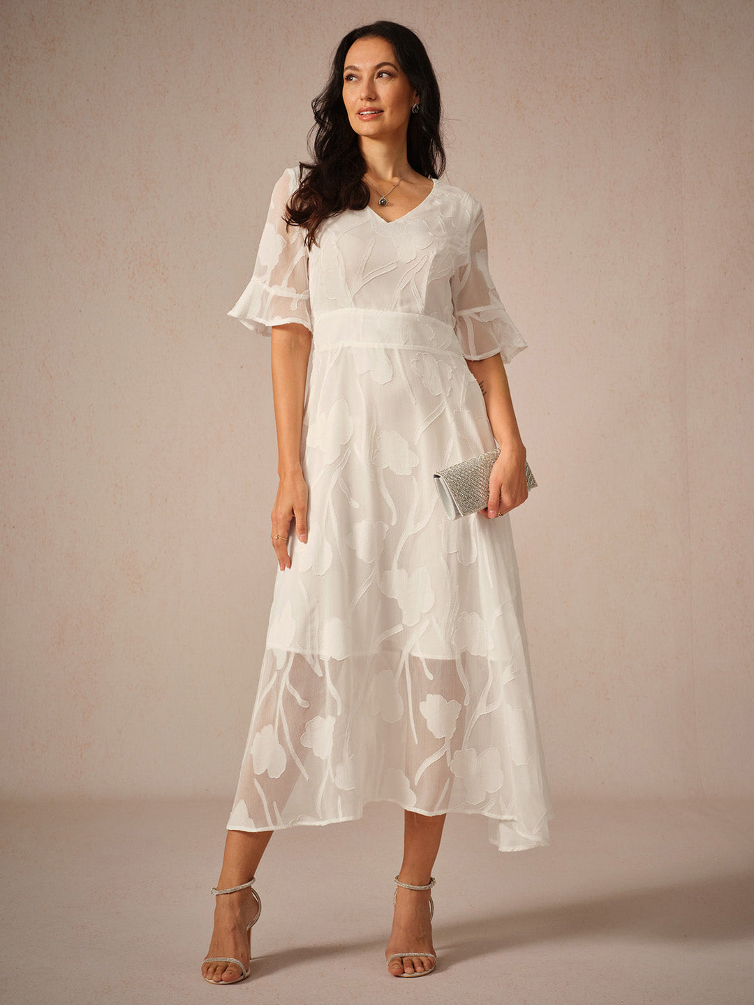 Dames bloemen A-lijn midi jurk met elegante fladdermouwen en V-hals, perfect voor zomerse feesten.