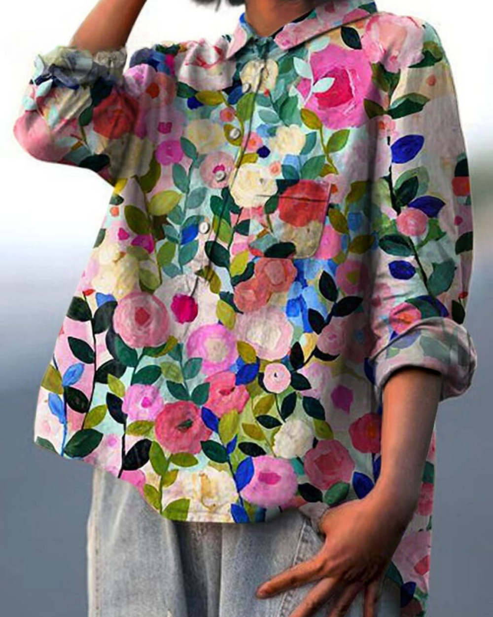 Elegante dames blouse met levendige bloemenprint, knoopsluiting en hi-lo zoom. Casual chic stijl.