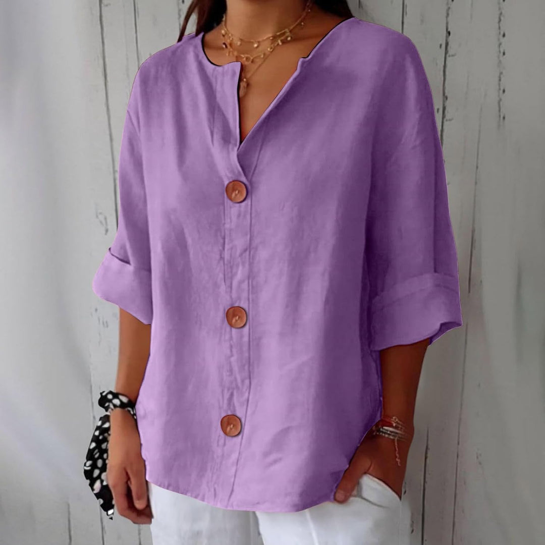 Stijlvolle dameskleding blouse voorzien van een subtiele knoopsluiting