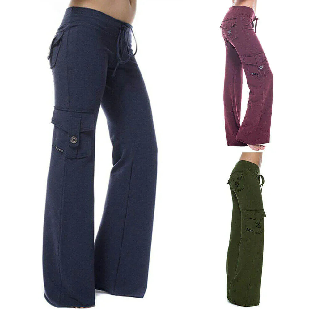Volledige weergave van de dames bootcut cargobroek met zakken, toont modieuze pasvorm en details.