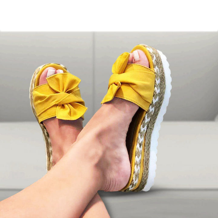 Comfortabele Butterfly dames sandalen, modieus en open, ideaal voor de zomer.
