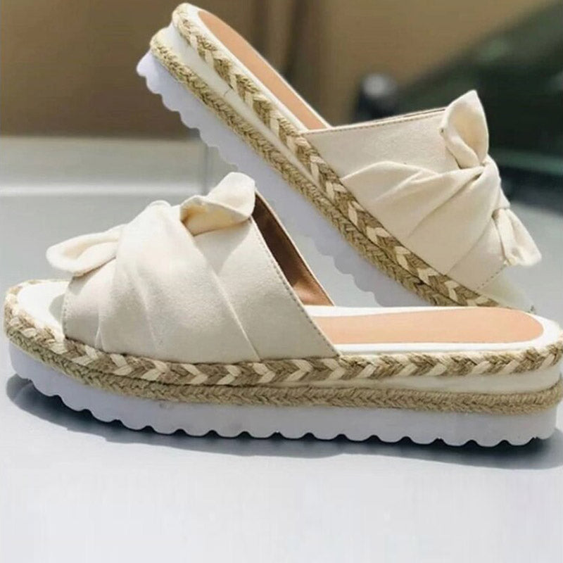 Trendy Butterfly dames sandalen, lichtgewicht en open, essentieel voor zomerse outfits.