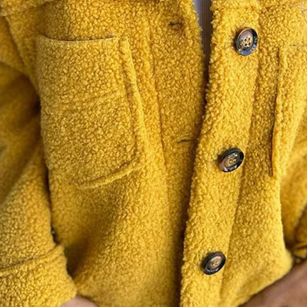 Trendy dames button-down jas, perfect voor casual mode. Verkrijgbaar in diverse kleuren en grote maten.