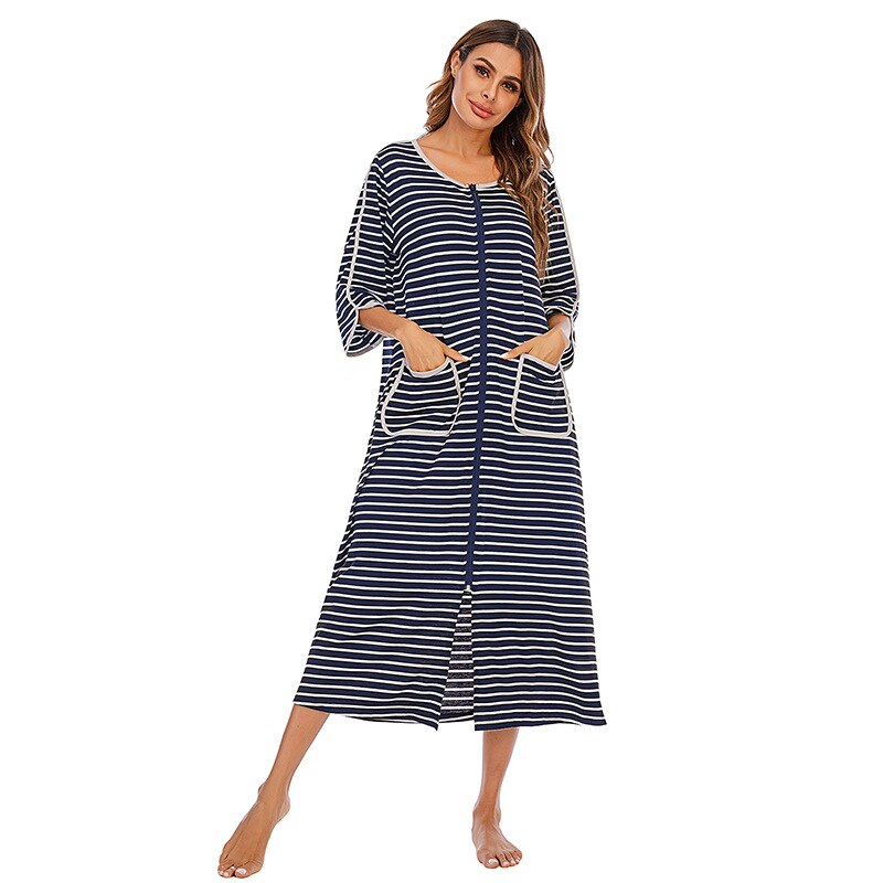 Luxe dames badjas met rits en capuchon, comfortabele loungewear voor elk moment.