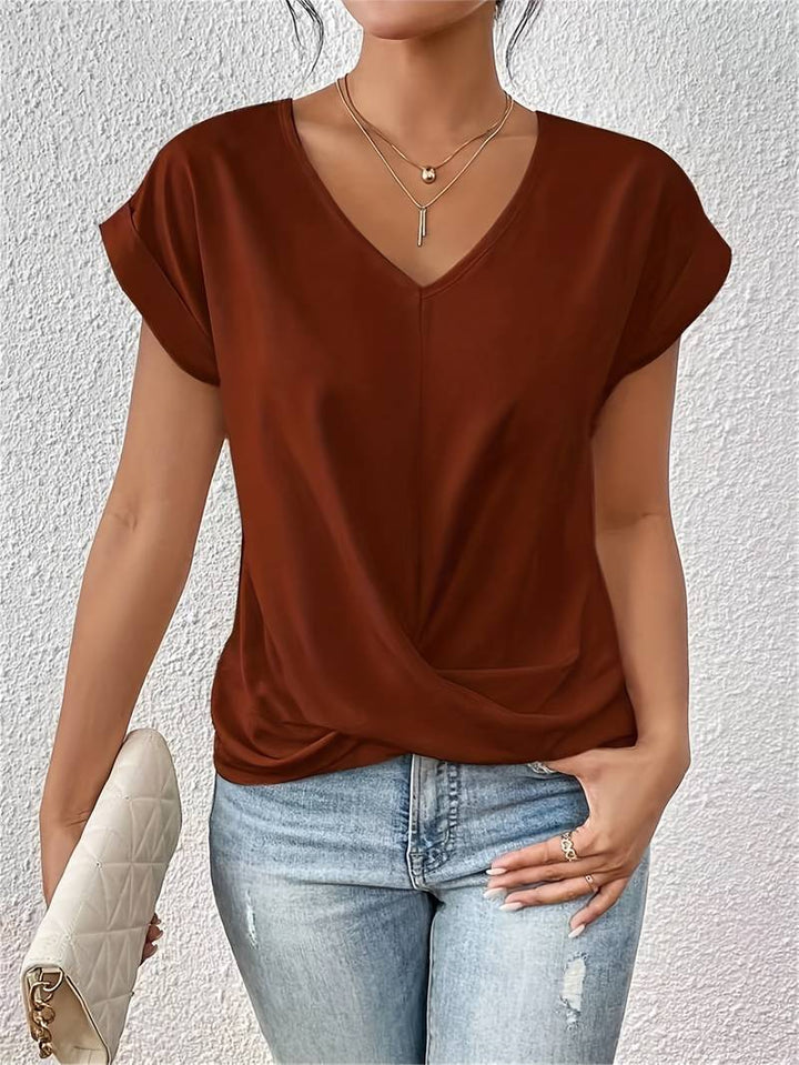 Comfortabel en stijlvol dames t-shirt met korte mouwen, CARA model, perfect voor een casual zomeroutfit.