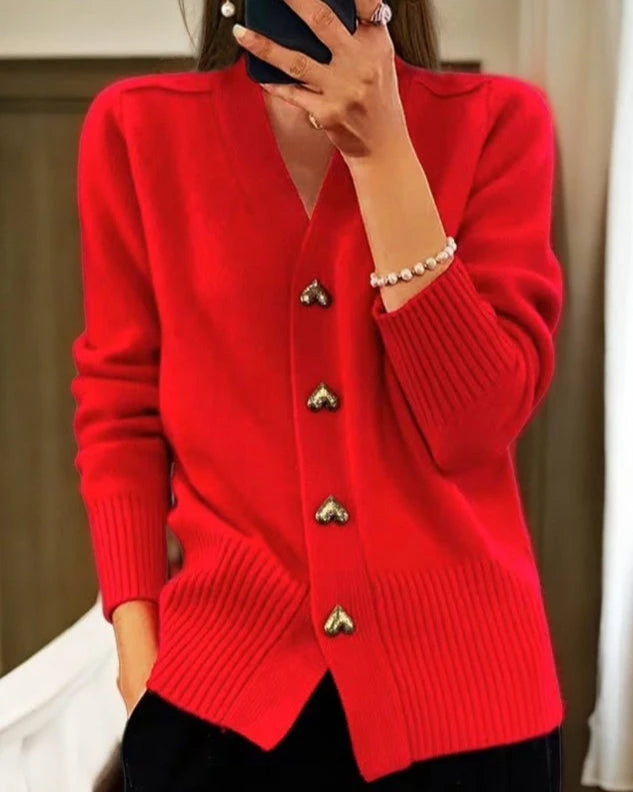 Comfortabele dames cardigan, v-hals trui met zachte stof en unieke hartknopen, perfect voor dagelijks gebruik.