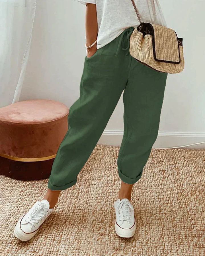Veelzijdige dames linnen broek. Comfortabel voor dagelijks gebruik, stijlvol voor elke gelegenheid.