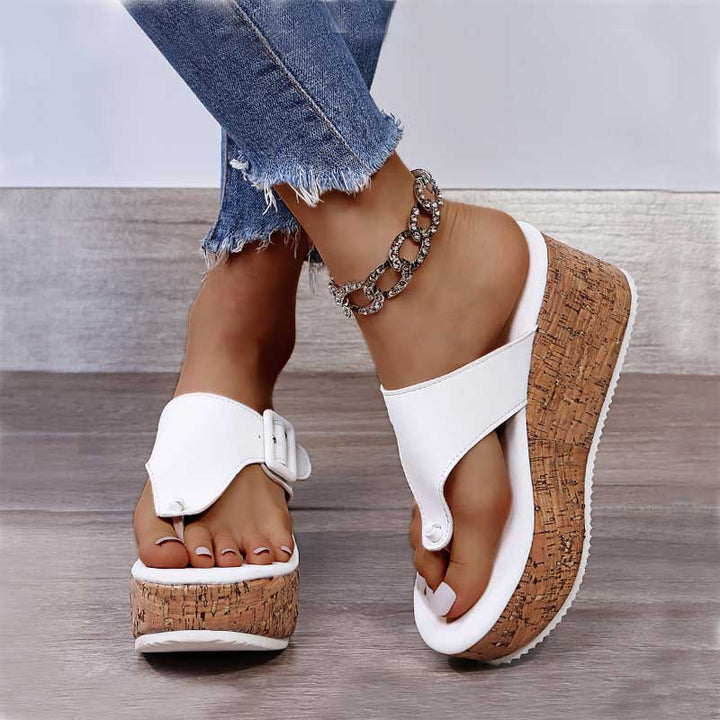 Dames comfort slippers met orthopedische zool; ideaal voor pijnvrij lopen en optimale voetondersteuning. Lichtgewicht.