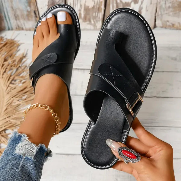 Verstelbare zomer slippers voor dames, bieden optimale pasvorm en comfort bij dagelijks gebruik.