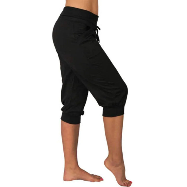 Ademende dames capribroek Luna, een stijlvolle en comfortabele zomerbroek met casual relaxte pasvorm.