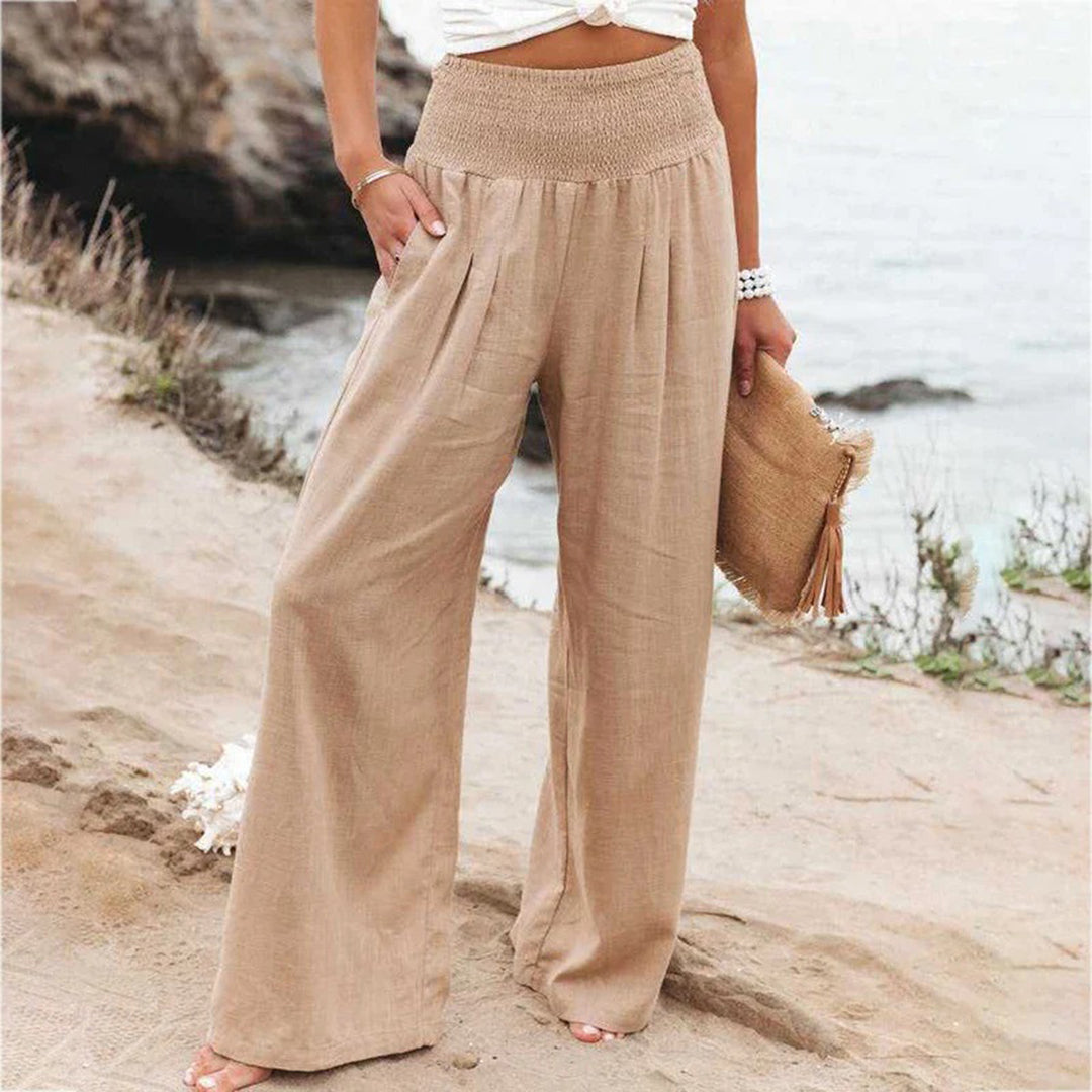 Lichtgewicht dames zomerbroek, elastisch en ademend, ideaal voor een dagje strand of casual uitje.