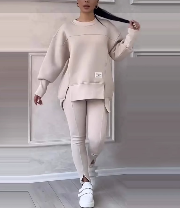 Elegante casual dames outfit set; perfect als comfortabele loungewear of chique vrijetijdskleding.
