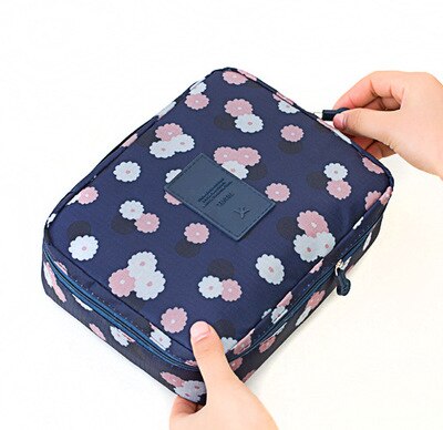 Luxe waterdichte make-up tas met luipaardprint, compacte cosmetica organizer voor stijlvolle dames.