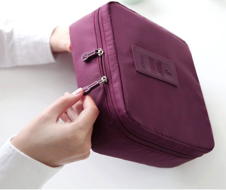 Compacte dames make-up reistas, waterdichte cosmetica organizer met 1+1 gratis mini tasje.