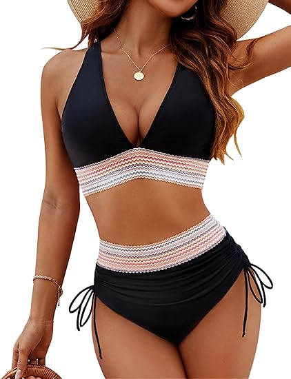 Vrouwen corrigerende badkleding, bestaande uit high-waist slip en push-up top. Voor elke vakantie.