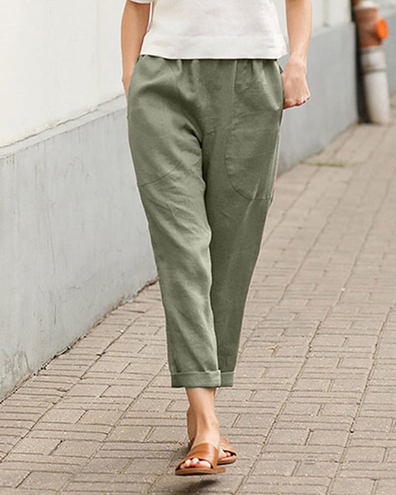 Comfortabele dames cropped broek met elastische taille, een veelzijdige chino voor vrouwen mode.