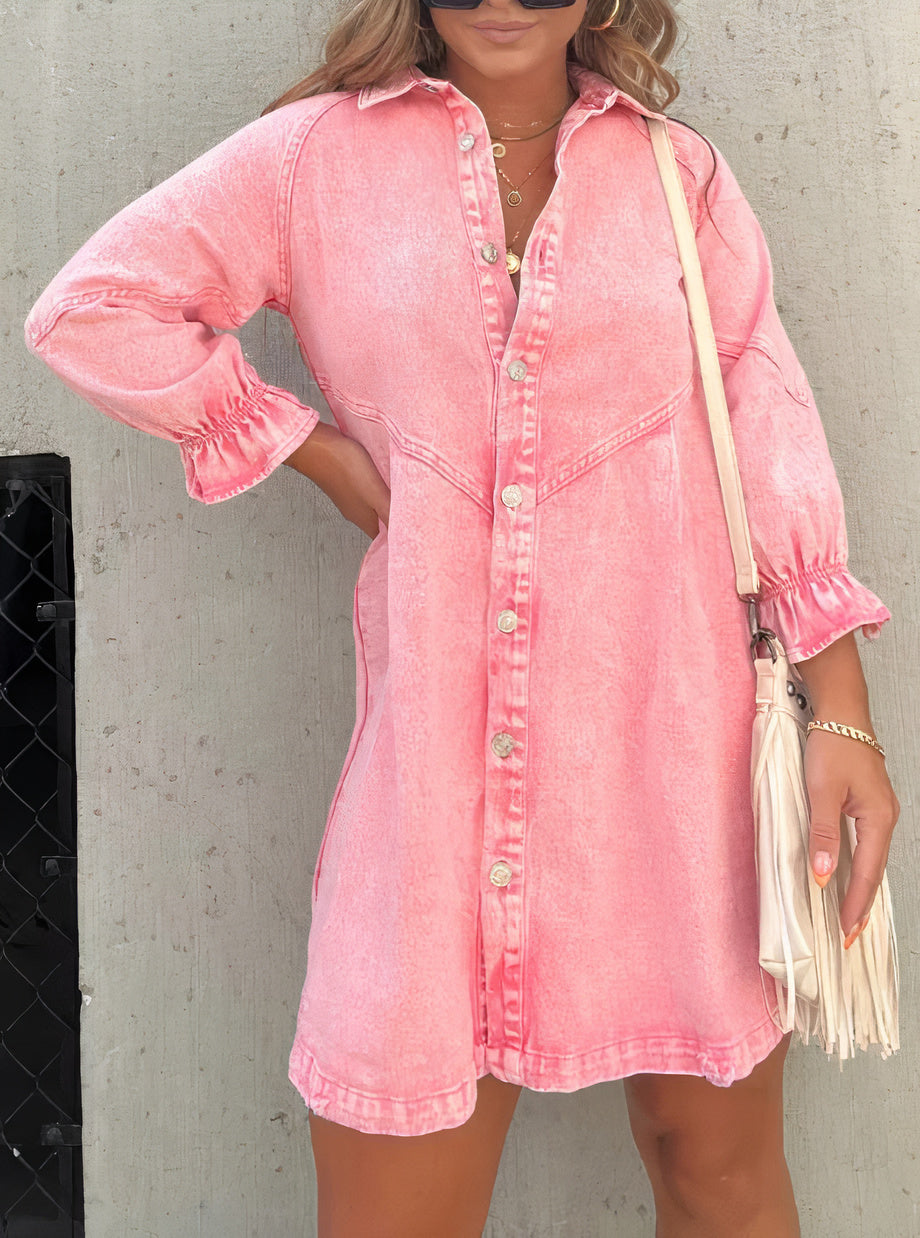 Stijlvolle dames denim jurk Noor met lange mouwen, perfect voor een casual look.