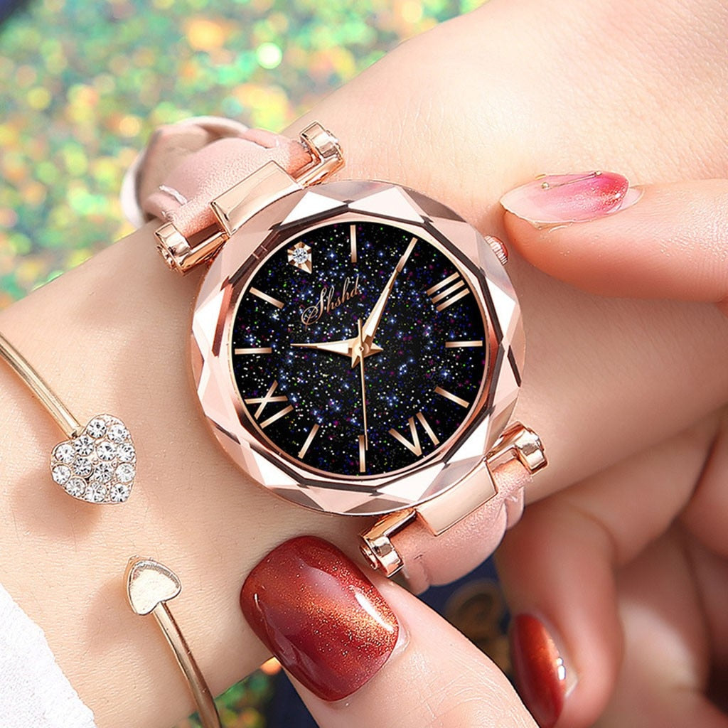Trendy CuteWatch™ dameshorloge met uniek glas, een stijlvol sieraad en accessoire voor de moderne vrouw.