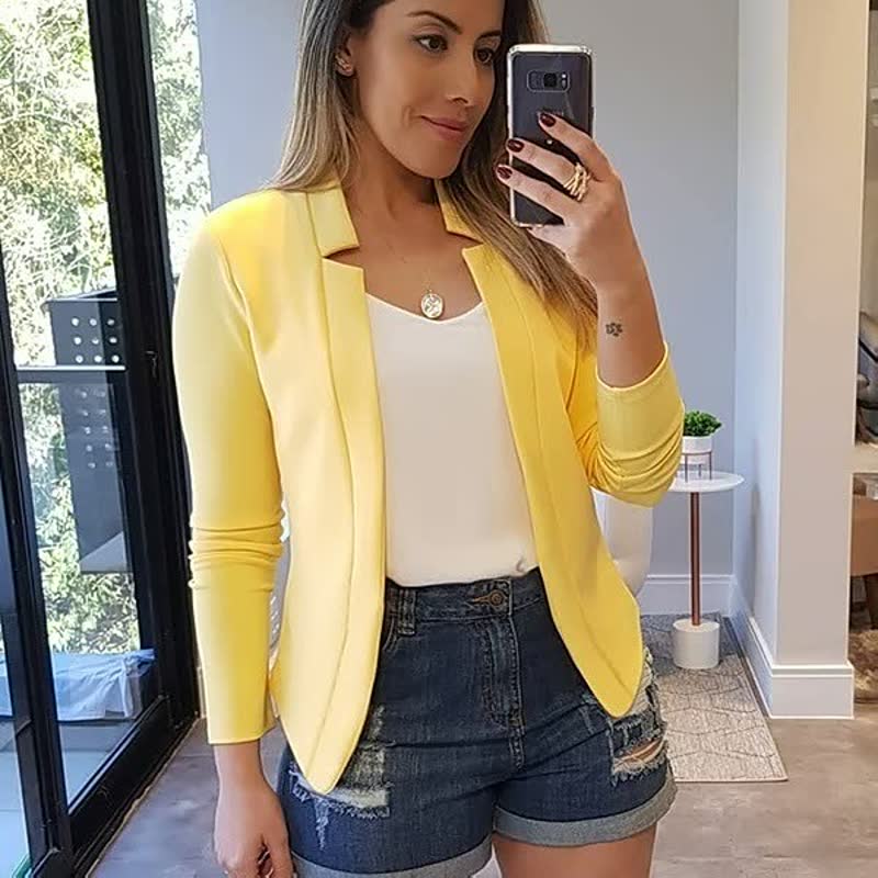 Comfortabele en chique dames blazer, ideaal voor een stijlvolle casual chic look.