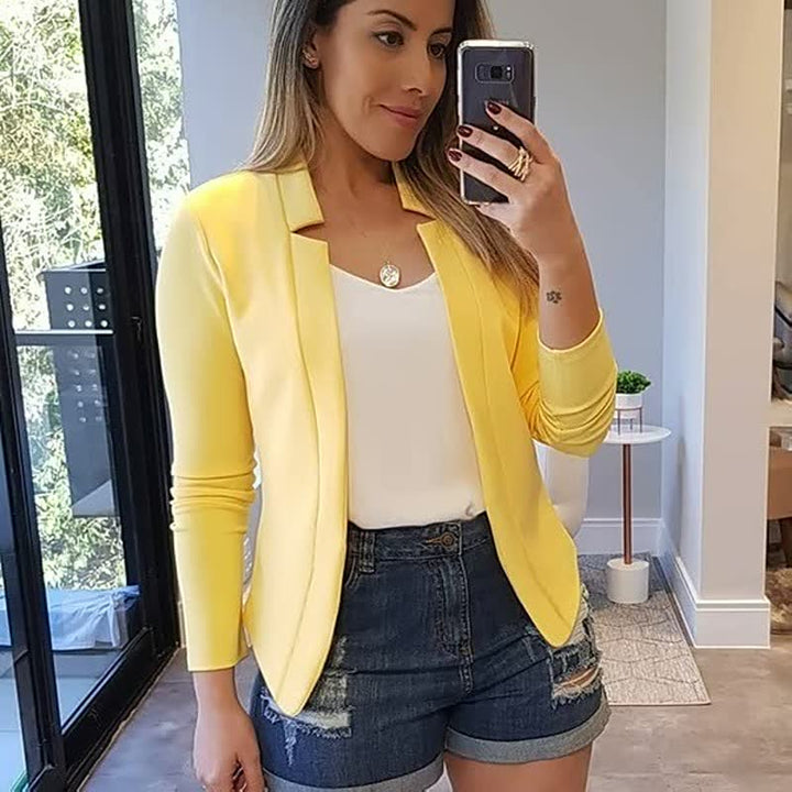 Comfortabele en chique dames blazer, ideaal voor een stijlvolle casual chic look.