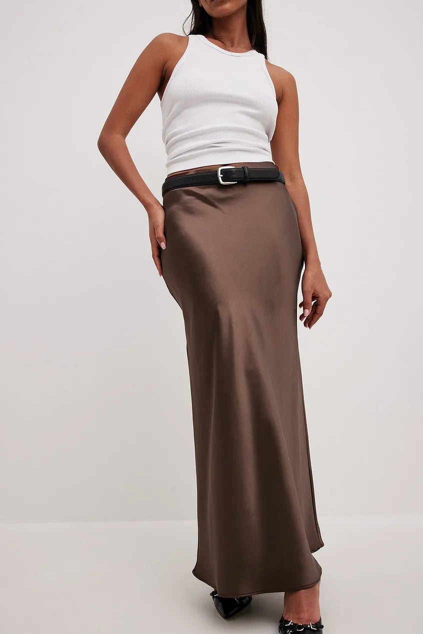 Elegante damesrok van satijn, hoge taille midi model, ideaal voor zomer en lente.