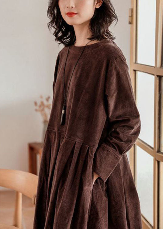 Modieuze Emilia corduroy jurk, een must-have winterjurk voor elke vrouw.